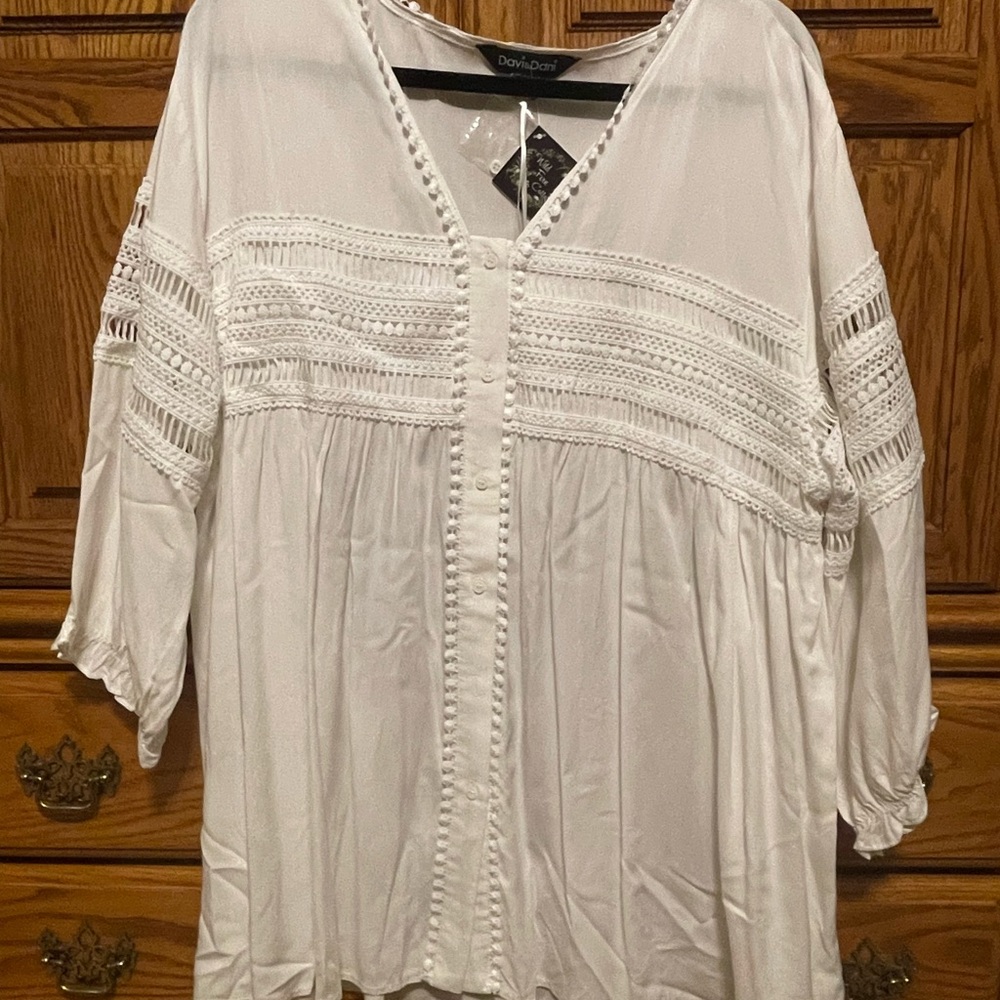 DAVI & DANI White Crochet Blouse